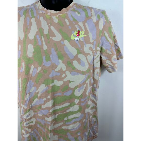 Nike Camo “Sports are a trip” Graphic T-Shirts Size Medium - Picture 7 of 9